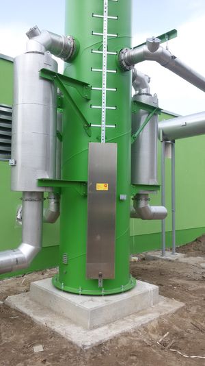 Wolnostojący komin stalowy