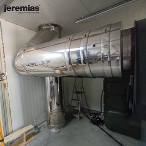 komin Jeremias DW-ECO 2.0 montowany w kontenerze