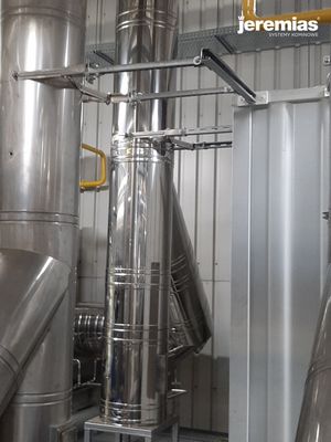 stalowe kominy zamontowane w drukarni