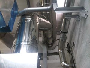 system kominowy w fabryce konserw