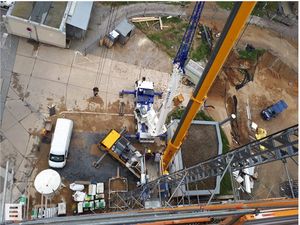 Wolnostojący komin stalowy