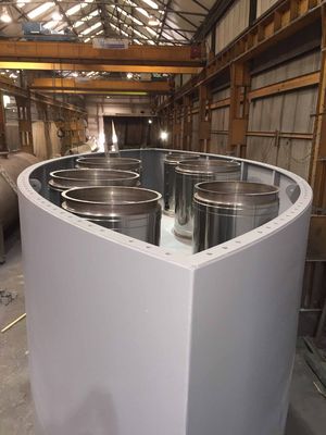 Wolnostojący komin stalowy